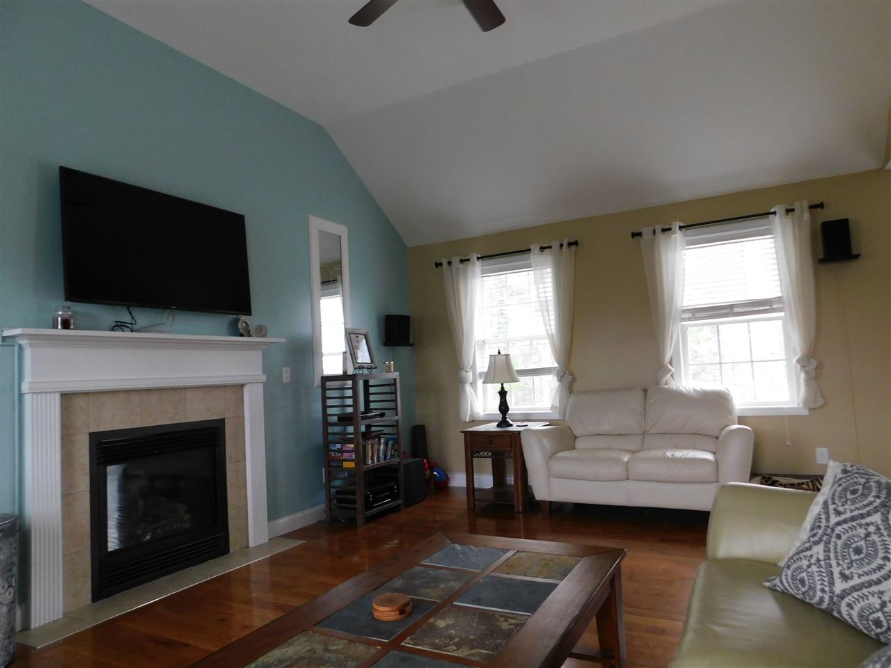 31 Pond Road Raymond, NH 03077 - Photo 13 of 34