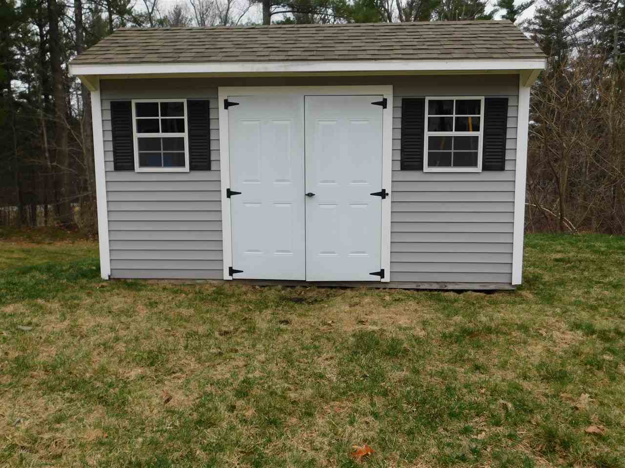 31 Pond Road Raymond, NH 03077 - Photo 31 of 34