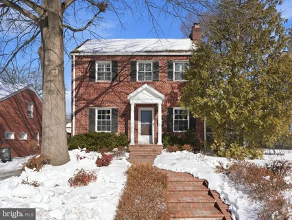 $1,335,000 | 6223 26th Road North, Arlington, VA 22207