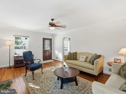 $1,335,000 | 6223 26th Road North, Arlington, VA 22207