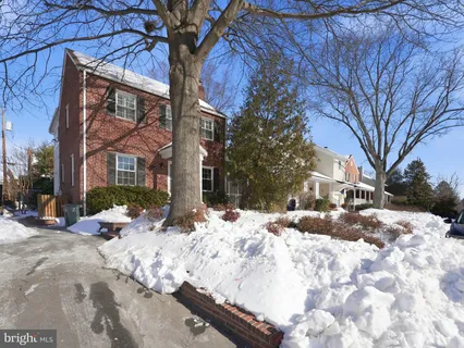 $1,335,000 | 6223 26th Road North, Arlington, VA 22207