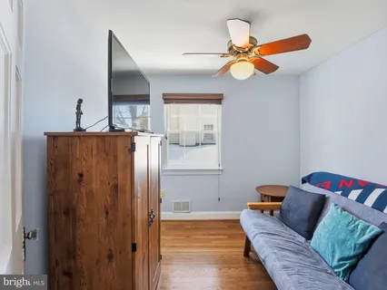 $1,335,000 | 6223 26th Road North, Arlington, VA 22207