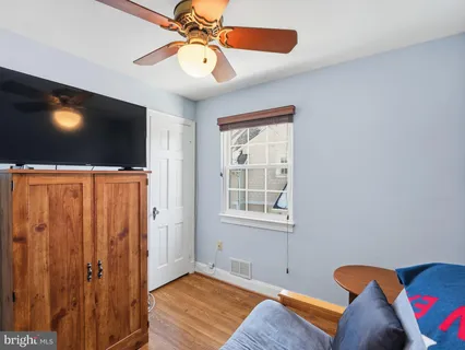 $1,335,000 | 6223 26th Road North, Arlington, VA 22207