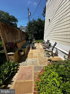 $1,335,000 | 6223 26th Road North, Arlington, VA 22207