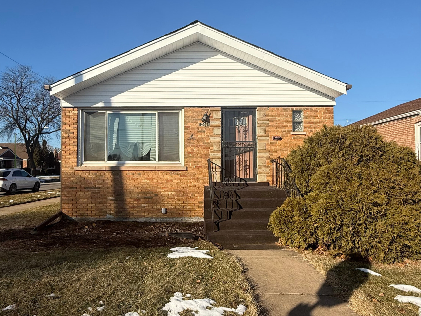12484 South Michigan Avenue Chicago, IL 60628 - Photo 1 of 15