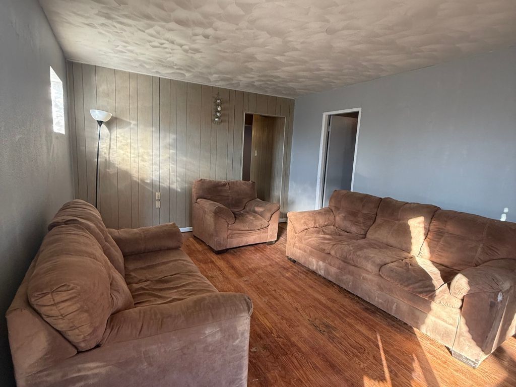 12484 South Michigan Avenue Chicago, IL 60628 - Photo 5 of 15