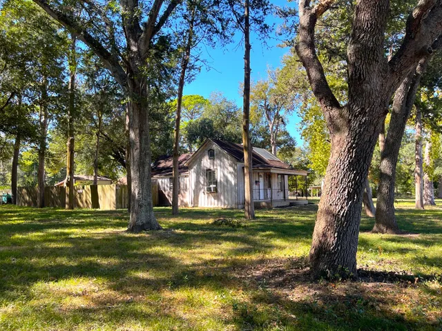 $219,000 | 6211 Gresham Street, Wallis, TX 77485