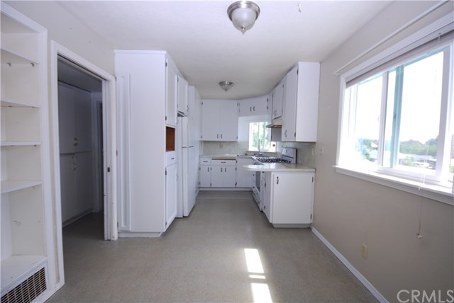 328 Crum Road Templeton, CA 93465 - Photo 7 of 18