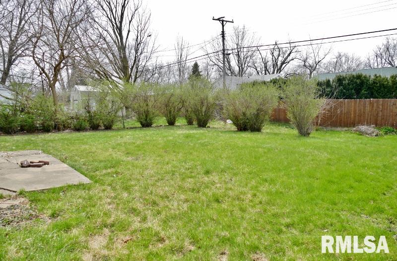 5313 North Hamilton Road Peoria, IL 61614 - Photo 13 of 17 Gallery Image 13