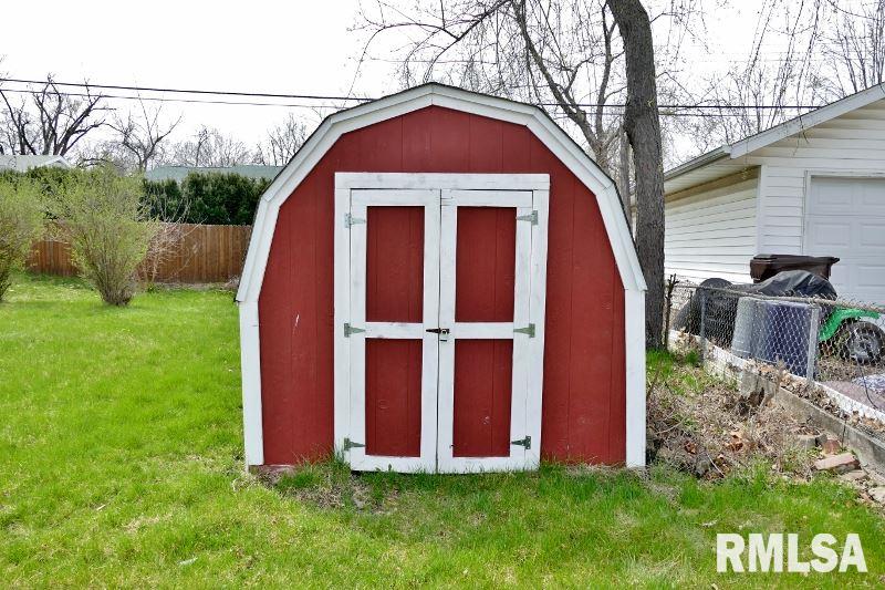 5313 North Hamilton Road Peoria, IL 61614 - Photo 14 of 17 Gallery Image 14