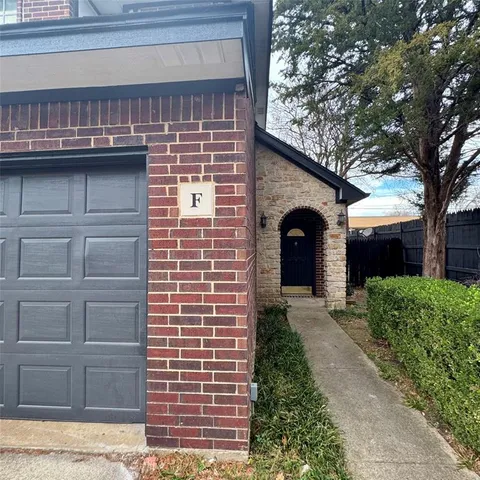 $1,850 | 6107 Gaston Avenue, Unit F, Dallas, TX 75214