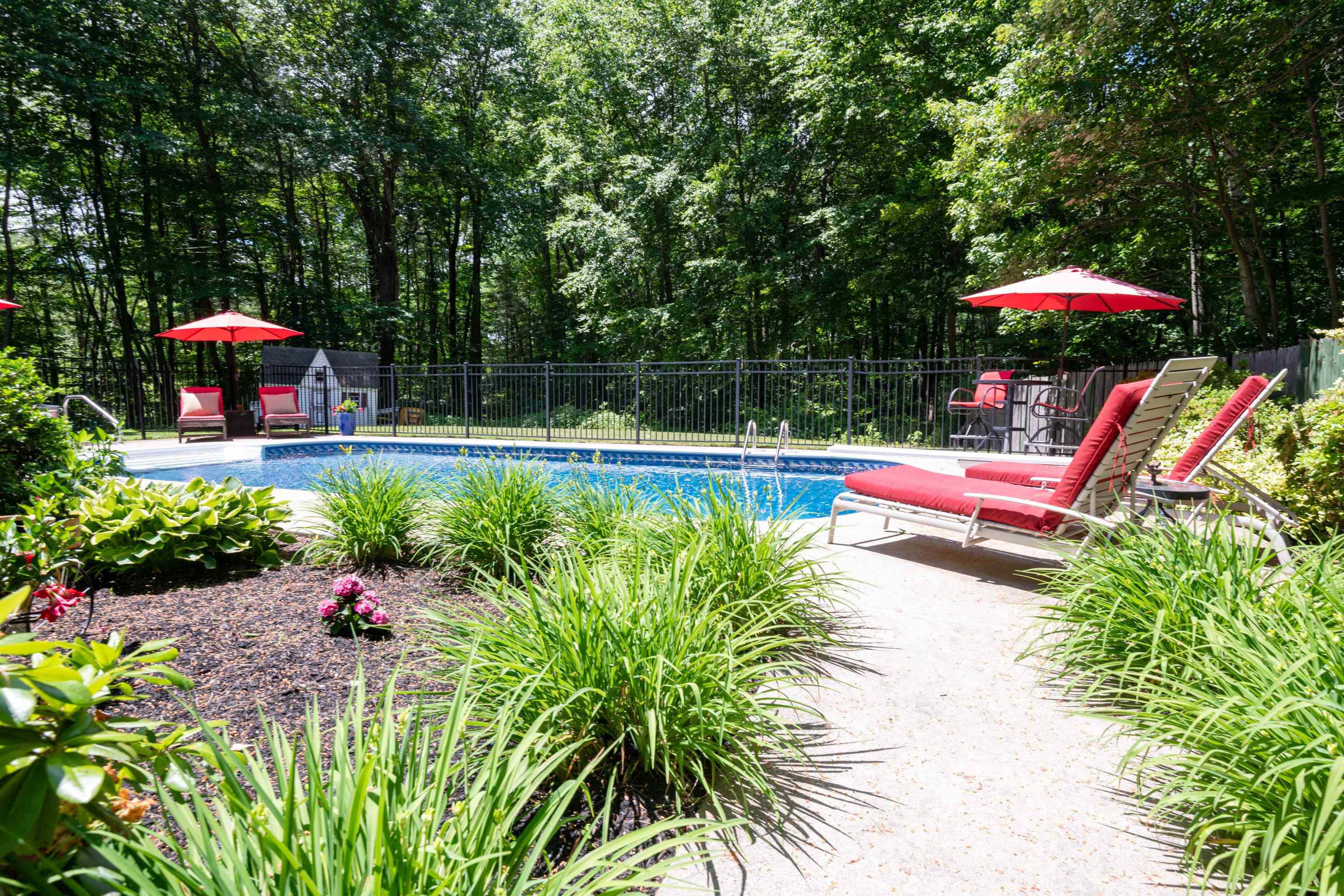 8 Coventry Lane Derry, NH 03038 - Photo 51 of 60