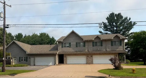 $850,000 | 3004-3012 Ross Avenue, Schofield, WI 54476