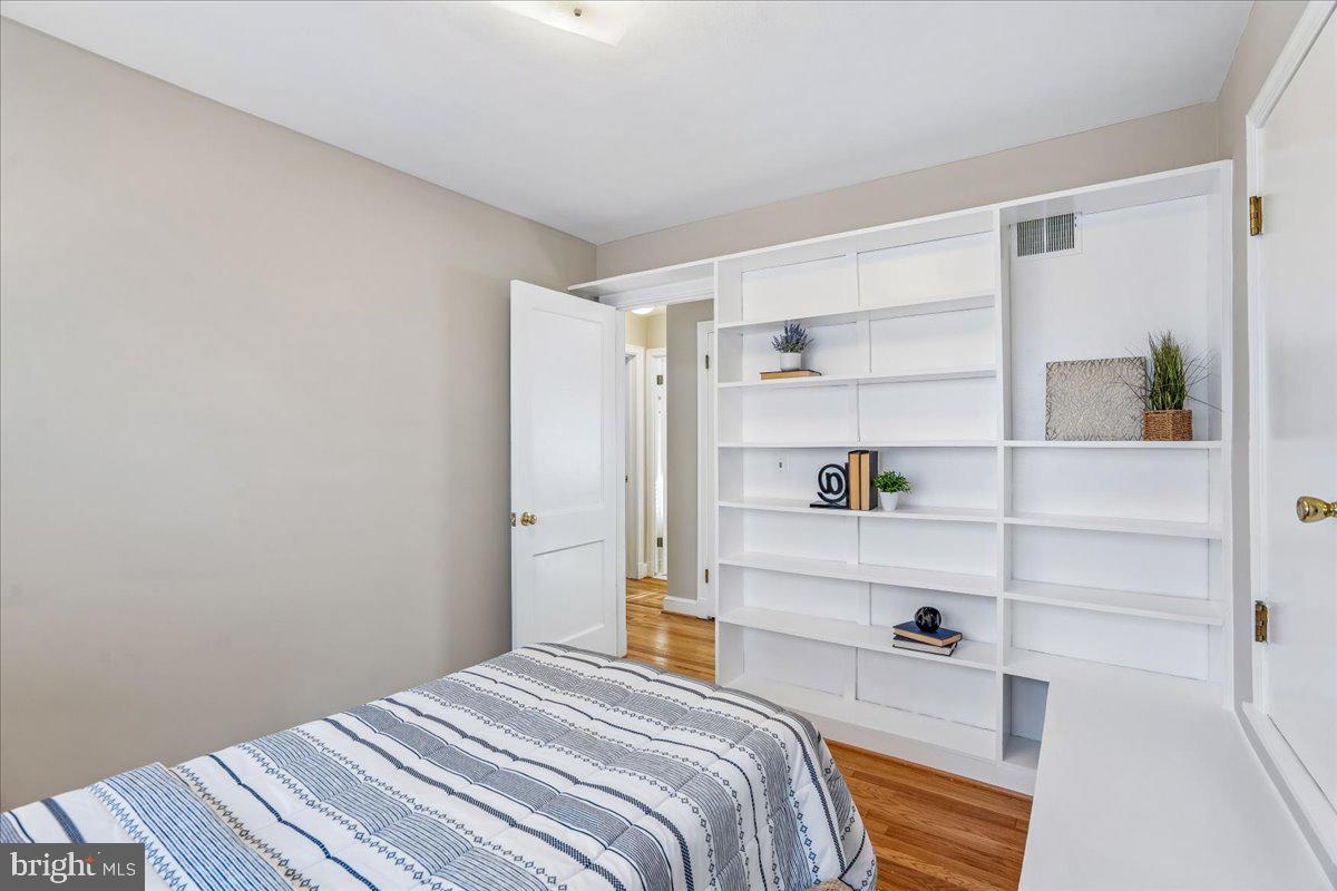 10006 Portland Place Silver Spring, MD 20901 - Photo 15 of 41 3rd Bedroom