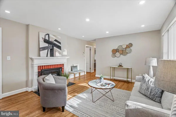 $675,000 | 10006 Portland Place, Silver Spring, MD 20901