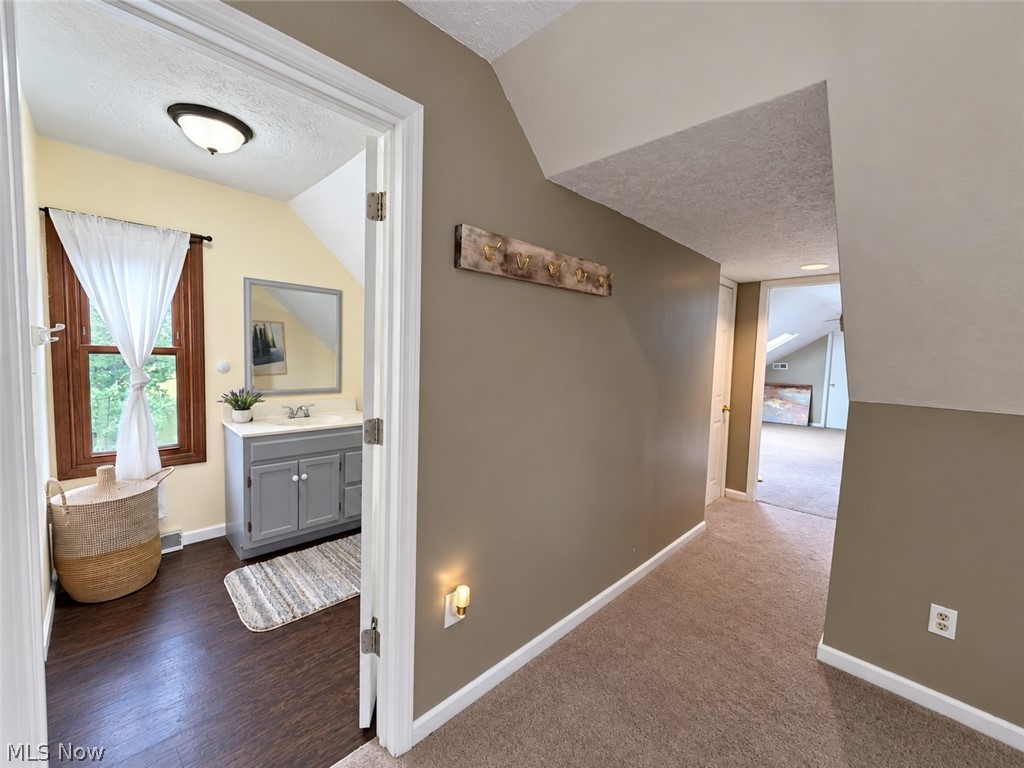 1102 East Garfield Road Aurora, OH 44202 - Photo 29 of 47 Gallery Image 29