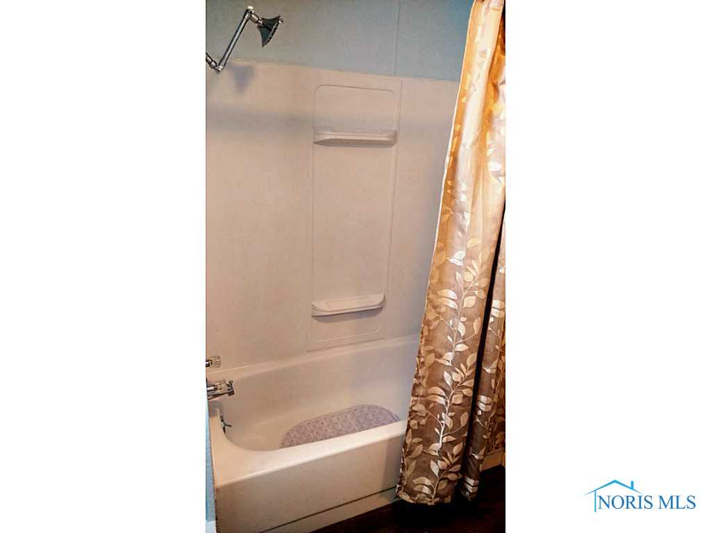 2507 Pickle Road Oregon, OH 43616 - Photo 13 of 16 Gallery Image 13