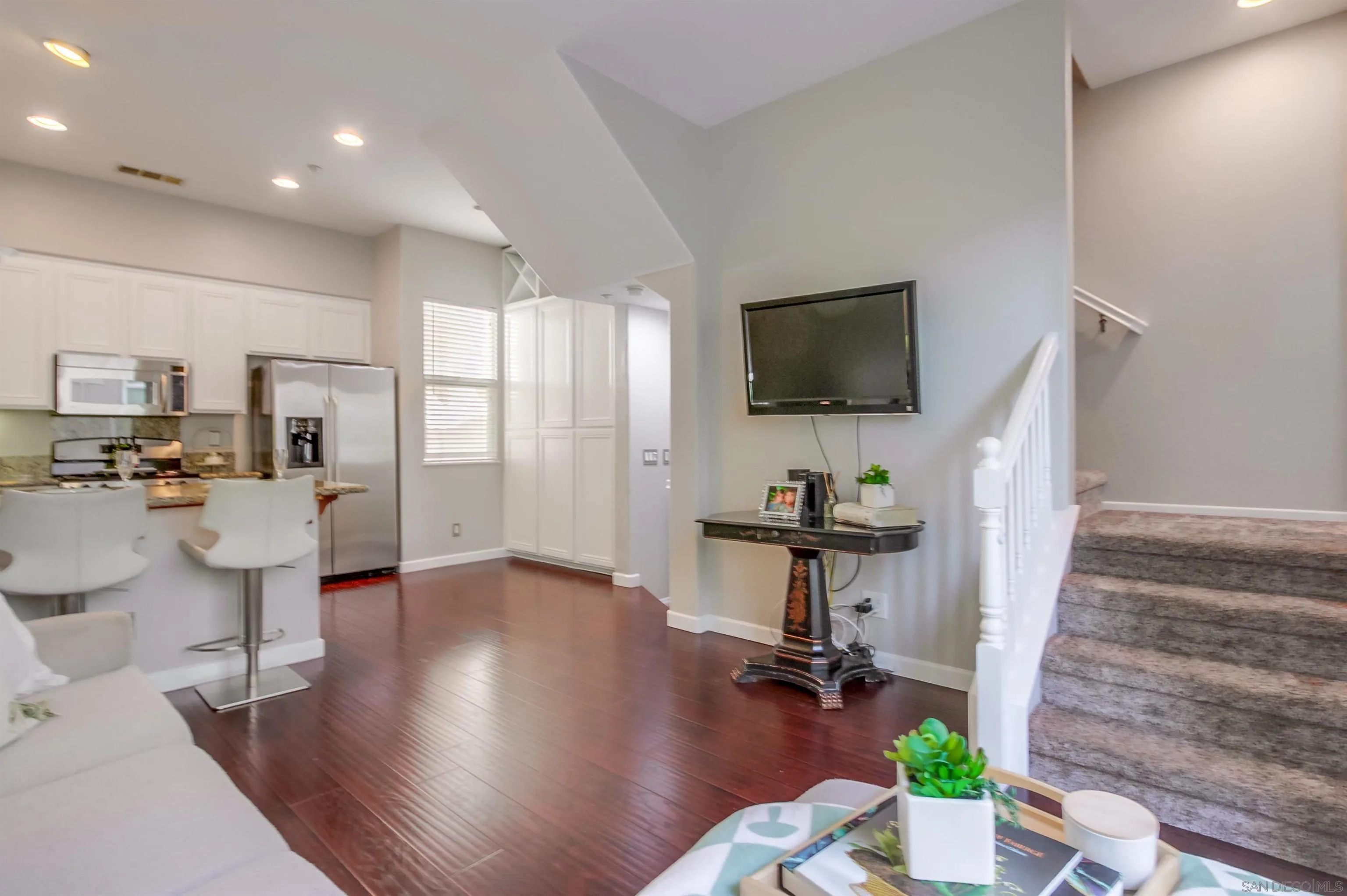 457 Almond Road San Marcos, CA 92078 - Photo 8 of 60 Gallery Image 8