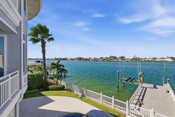 $3,799,000 | 402 Buttonwood Lane, Largo, FL 33770