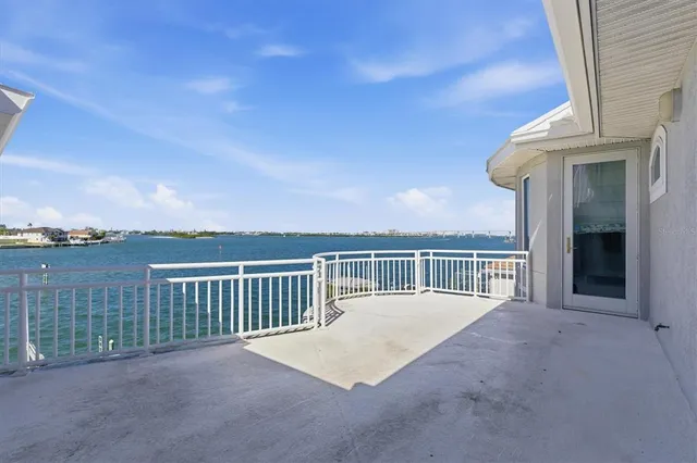 $3,799,000 | 402 Buttonwood Lane, Largo, FL 33770