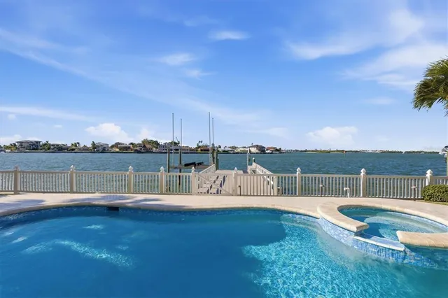 $3,799,000 | 402 Buttonwood Lane, Largo, FL 33770