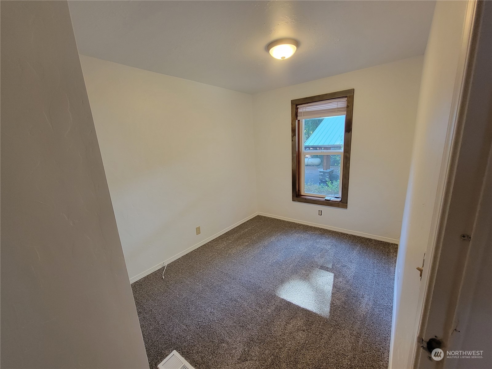 131 Rally Way Easton, WA 98925 - Photo 15 of 34 Gallery Image 15