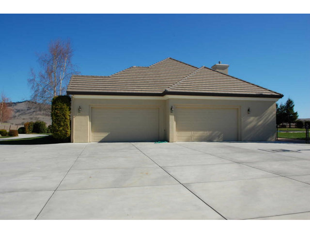 1035 Rosa Morada Road Hollister, CA 95023 - Photo 11 of 12 Gallery Image 11