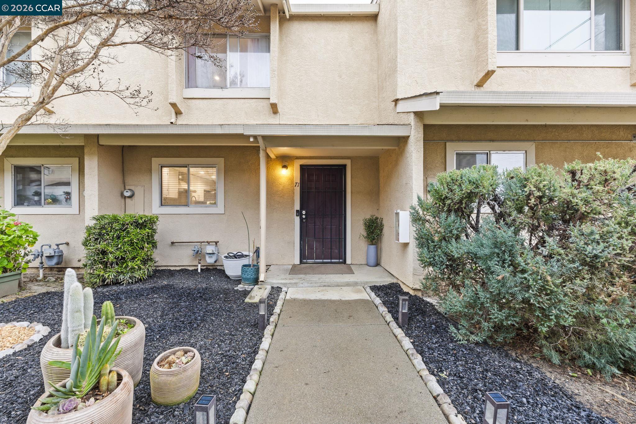 1941 Grande Circle, Unit 71 Fairfield, CA 94533 - Photo 2 of 31