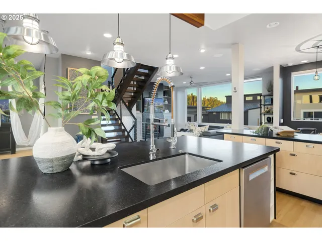 $899,000 | 18525 Northeast Marine Drive, Unit B8, Portland, OR 97230