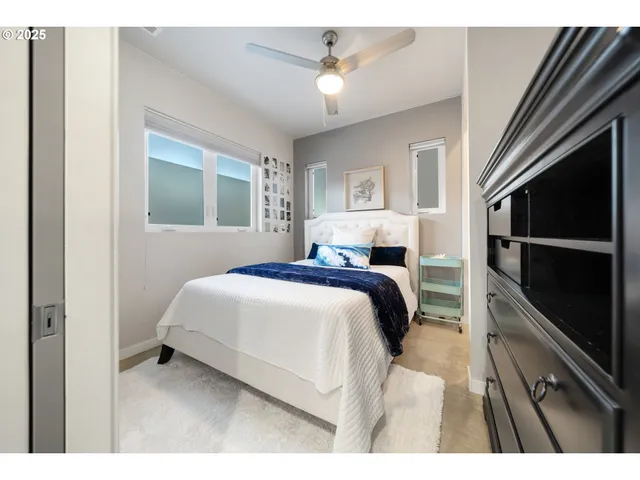 $899,000 | 18525 Northeast Marine Drive, Unit B8, Portland, OR 97230