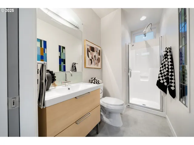 $899,000 | 18525 Northeast Marine Drive, Unit B8, Portland, OR 97230