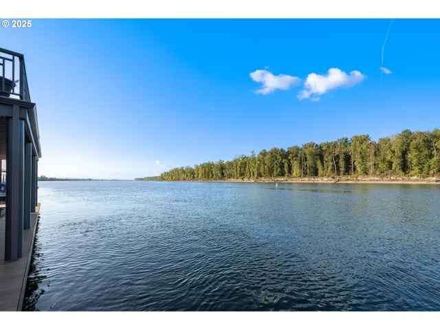 $899,000 | 18525 Northeast Marine Drive, Unit B8, Portland, OR 97230