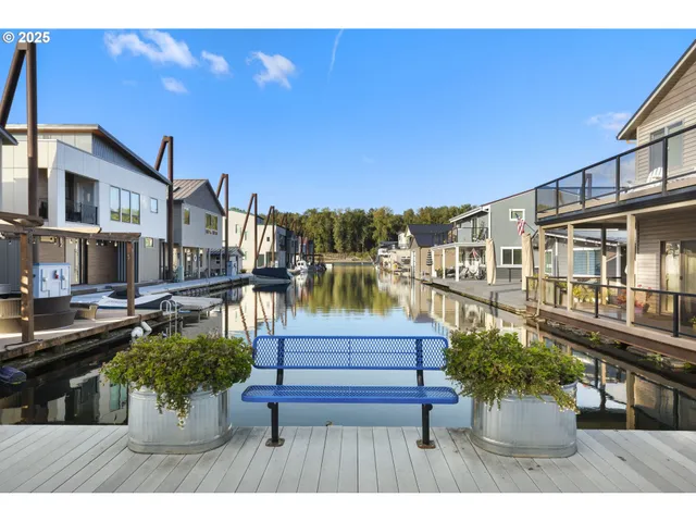 $899,000 | 18525 Northeast Marine Drive, Unit B8, Portland, OR 97230