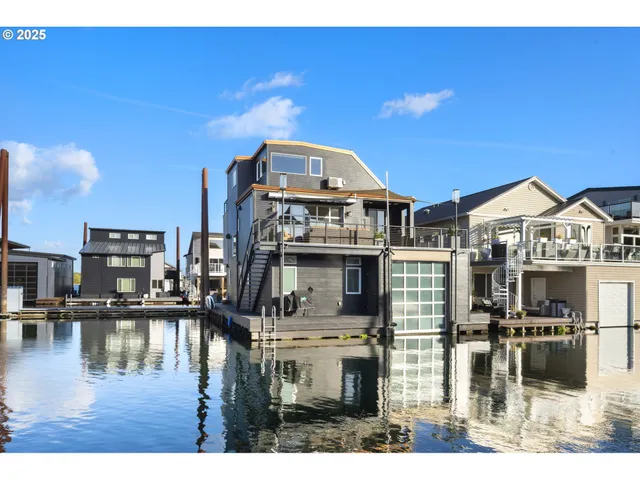 $899,000 | 18525 Northeast Marine Drive, Unit B8, Portland, OR 97230