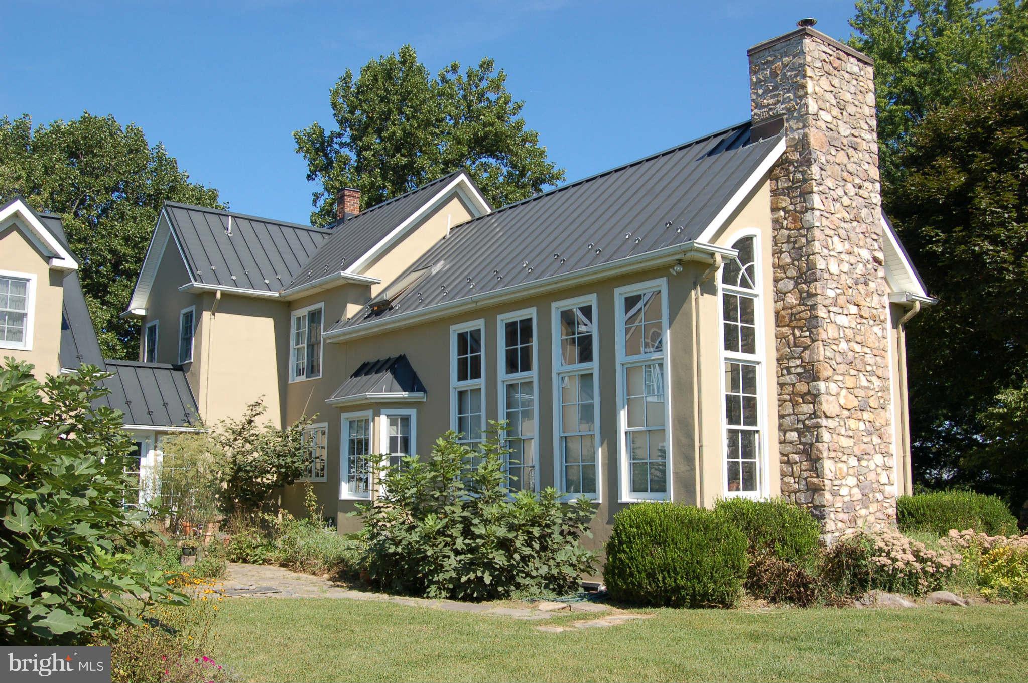 1654 Milldale Road Front Royal, VA 22630 - Photo 2 of 18 Exterior (Front)