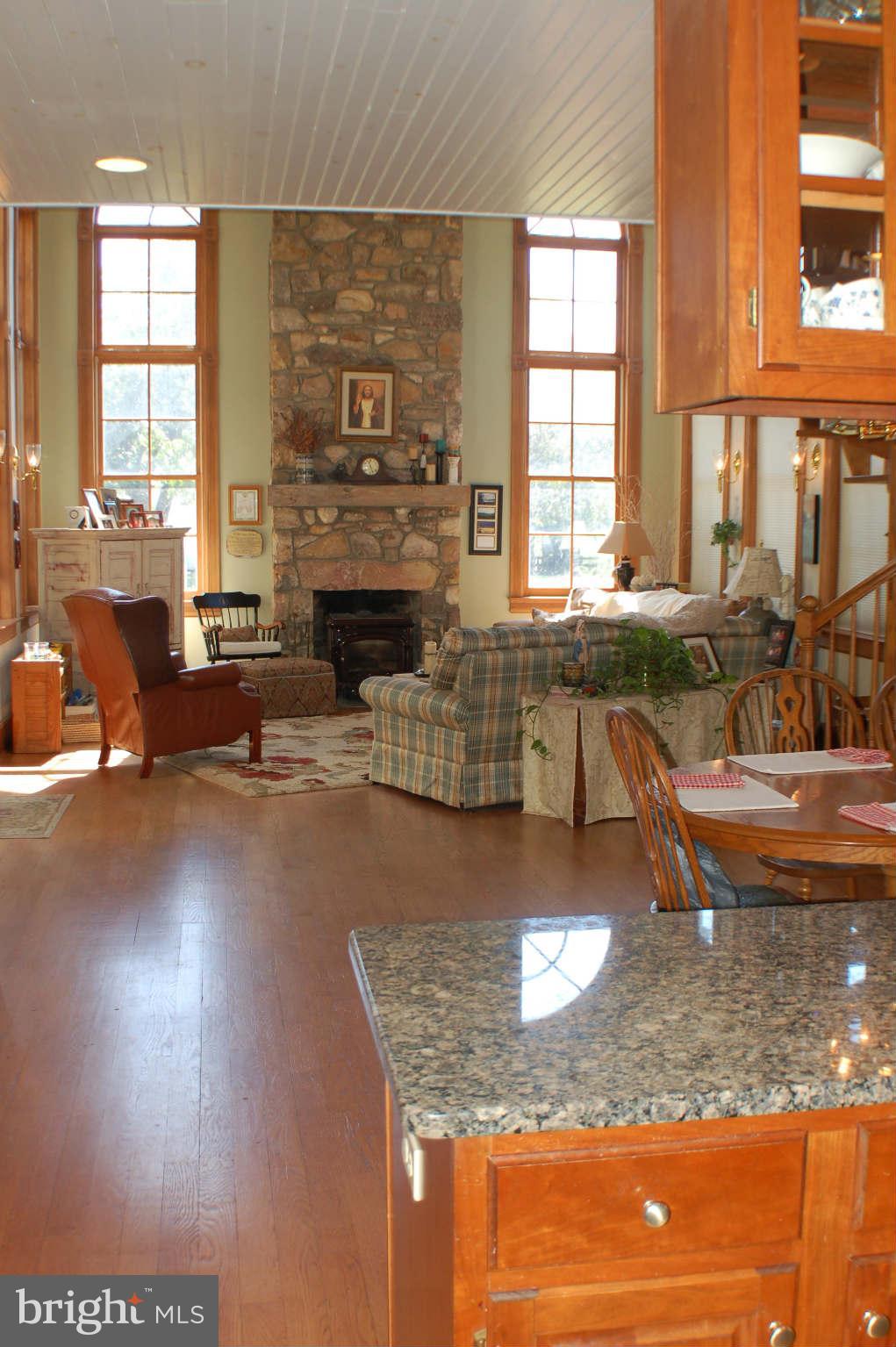1654 Milldale Road Front Royal, VA 22630 - Photo 10 of 18 Family Room