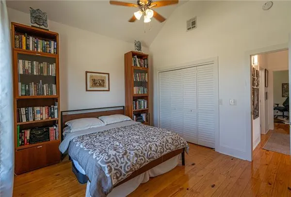 $319,000 | 2009 Center Street, Arabi, LA 70032