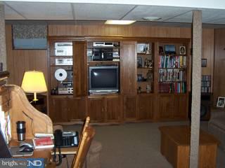 417 Acorn Road Mount Laurel, NJ 08054 - Photo 4 of 6 Gallery Image 4