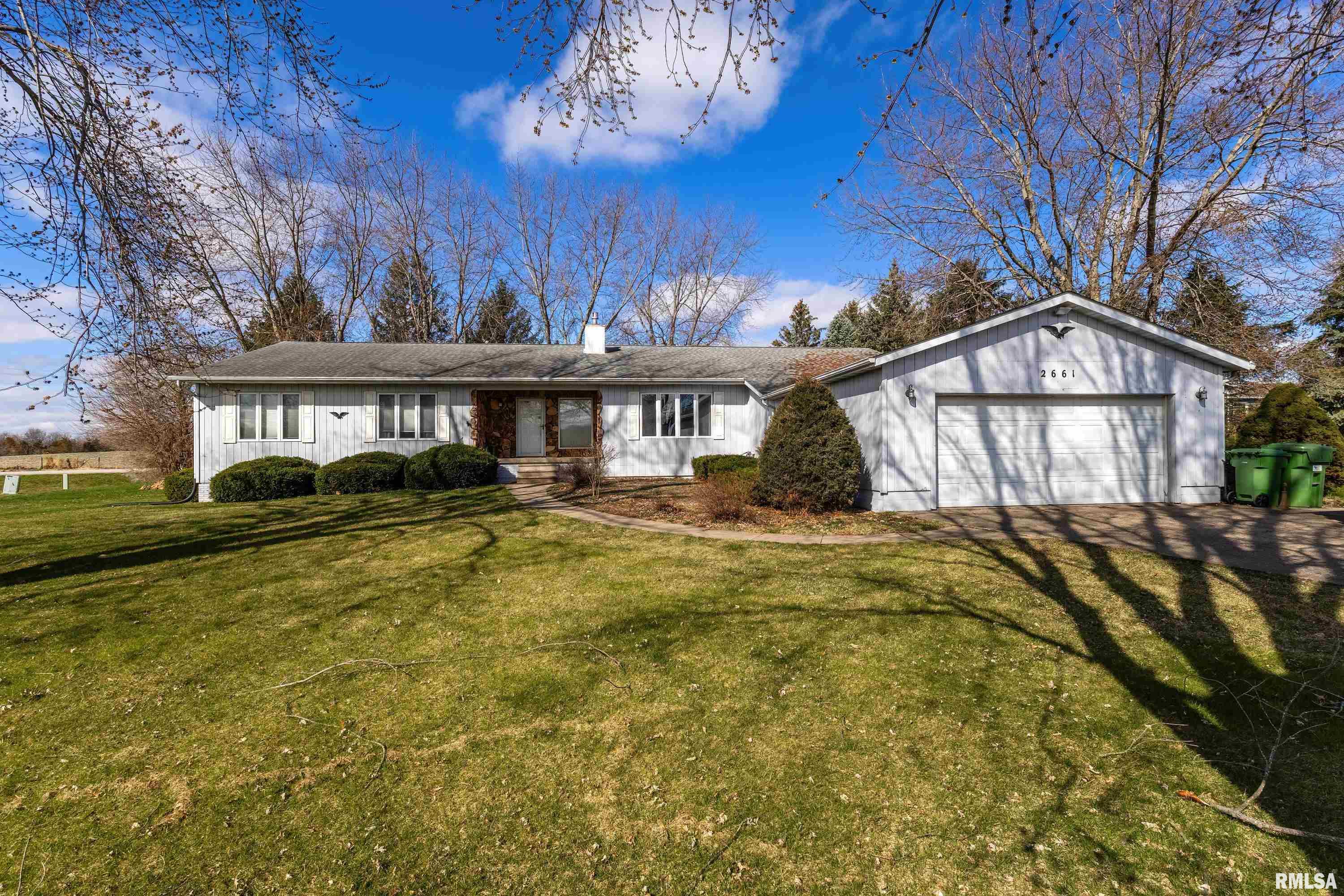 2661 Samuel Clemens Road Muscatine, IA 52761 - Photo 1 of 35 Gallery Image 1