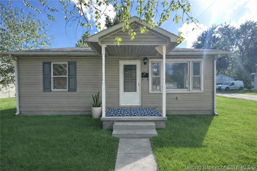 491 West Cross Street Austin, IN 47102 - Photo 1 of 24