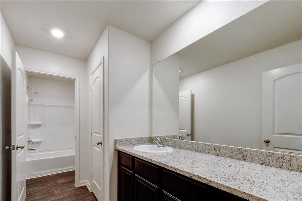 317 Hyacinth Way Jarrell, TX 76537 - Photo 12 of 21
