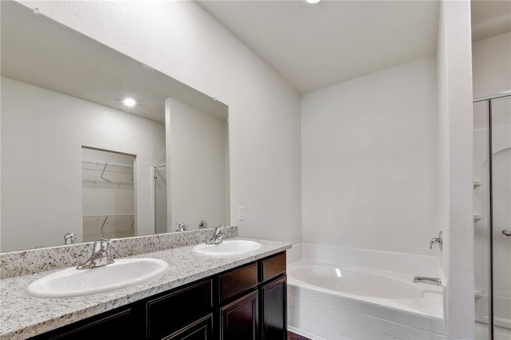 317 Hyacinth Way Jarrell, TX 76537 - Photo 18 of 21