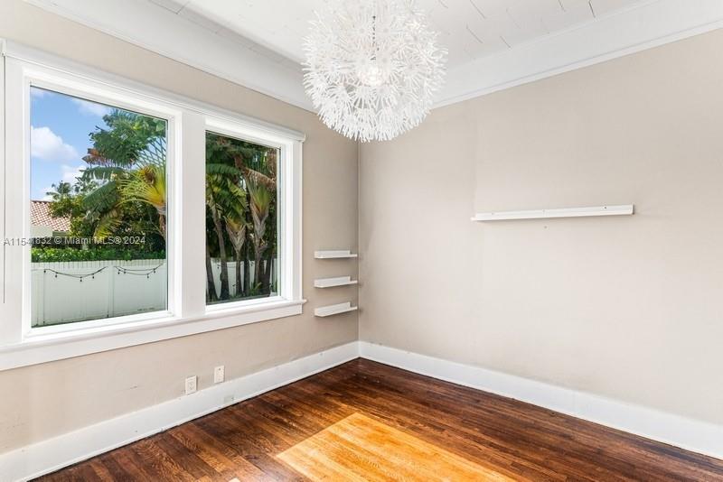 428 Southwest 23rd Road Miami, FL 33129 - Photo 19 of 41 2ND BEDROOM ON MAIN LEVEL WITH GREAT NATURAL SUNLIGHT