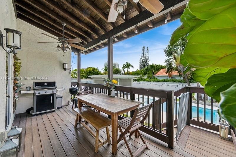 428 Southwest 23rd Road Miami, FL 33129 - Photo 30 of 41