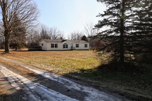 $899,000 | 1767 Flanders Road, Charlotte, MI 48813