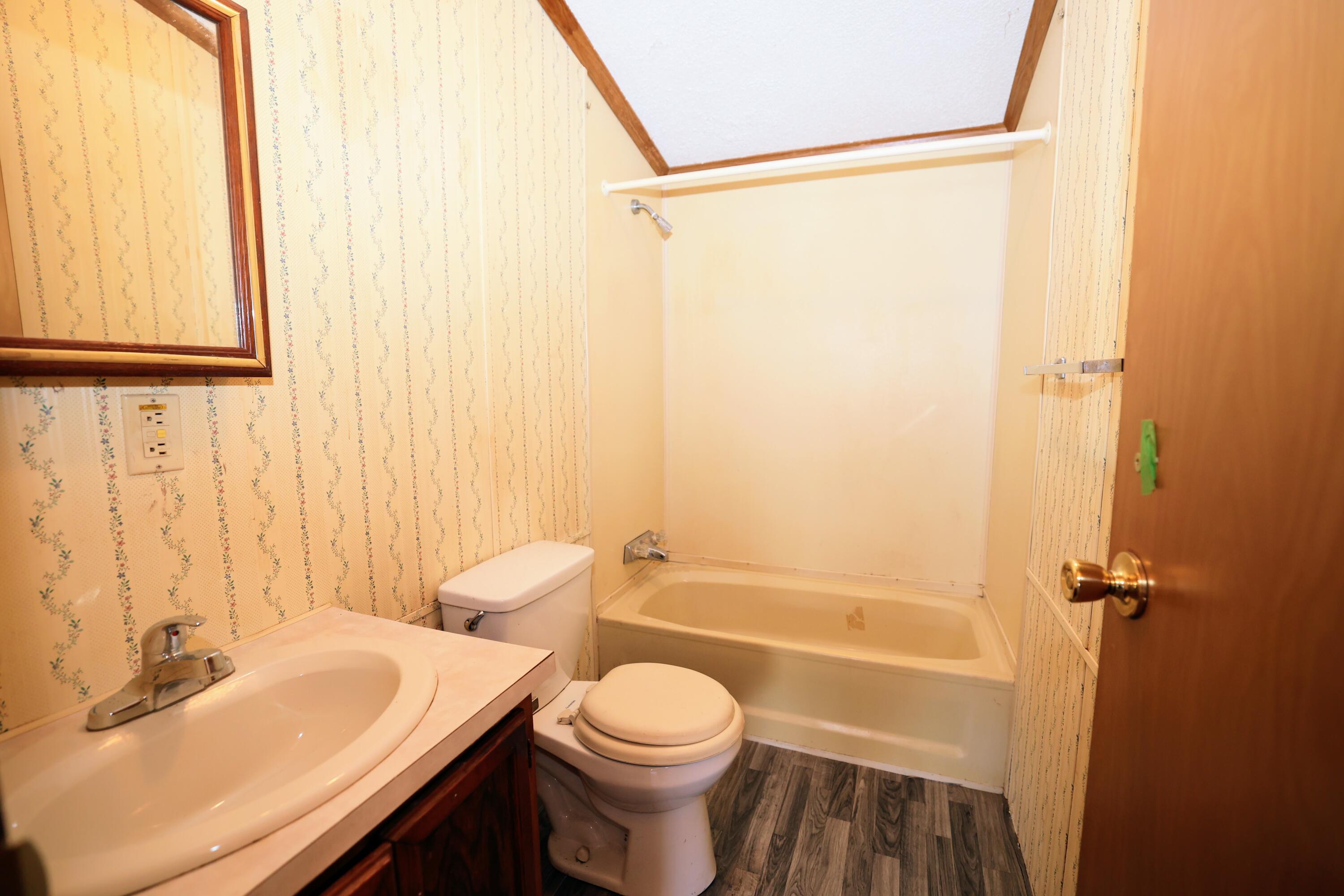 1767 Flanders Road Charlotte, MI 48813 - Photo 66 of 82 71