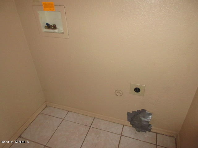 1129 Paseo Espuelas Rio Rico, AZ 85648 - Photo 21 of 30 Gallery Image 21