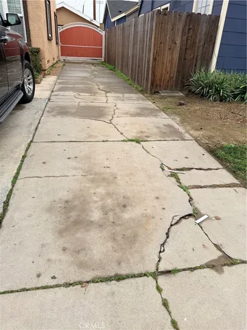 $1,800 | 1411 North Garnsey Street, Santa Ana, CA 92706