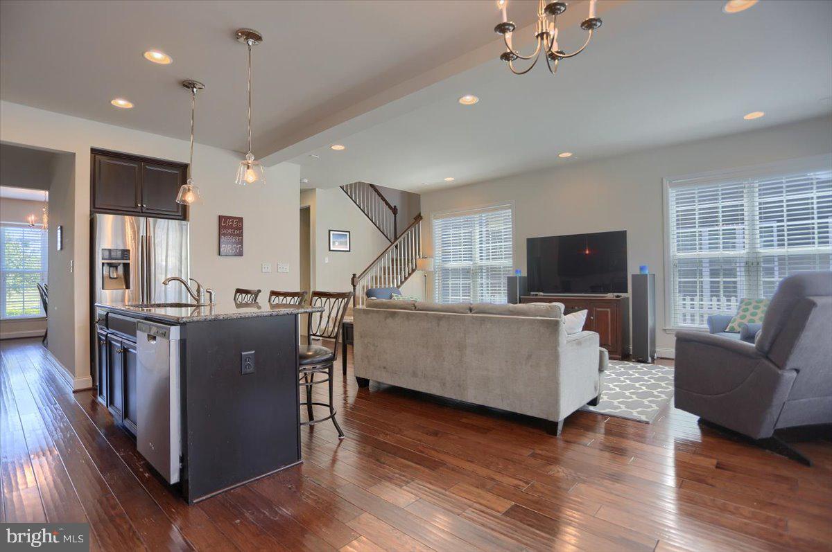 524 Madison Road Mechanicsburg, PA 17050 - Photo 4 of 37 Gallery Image 4