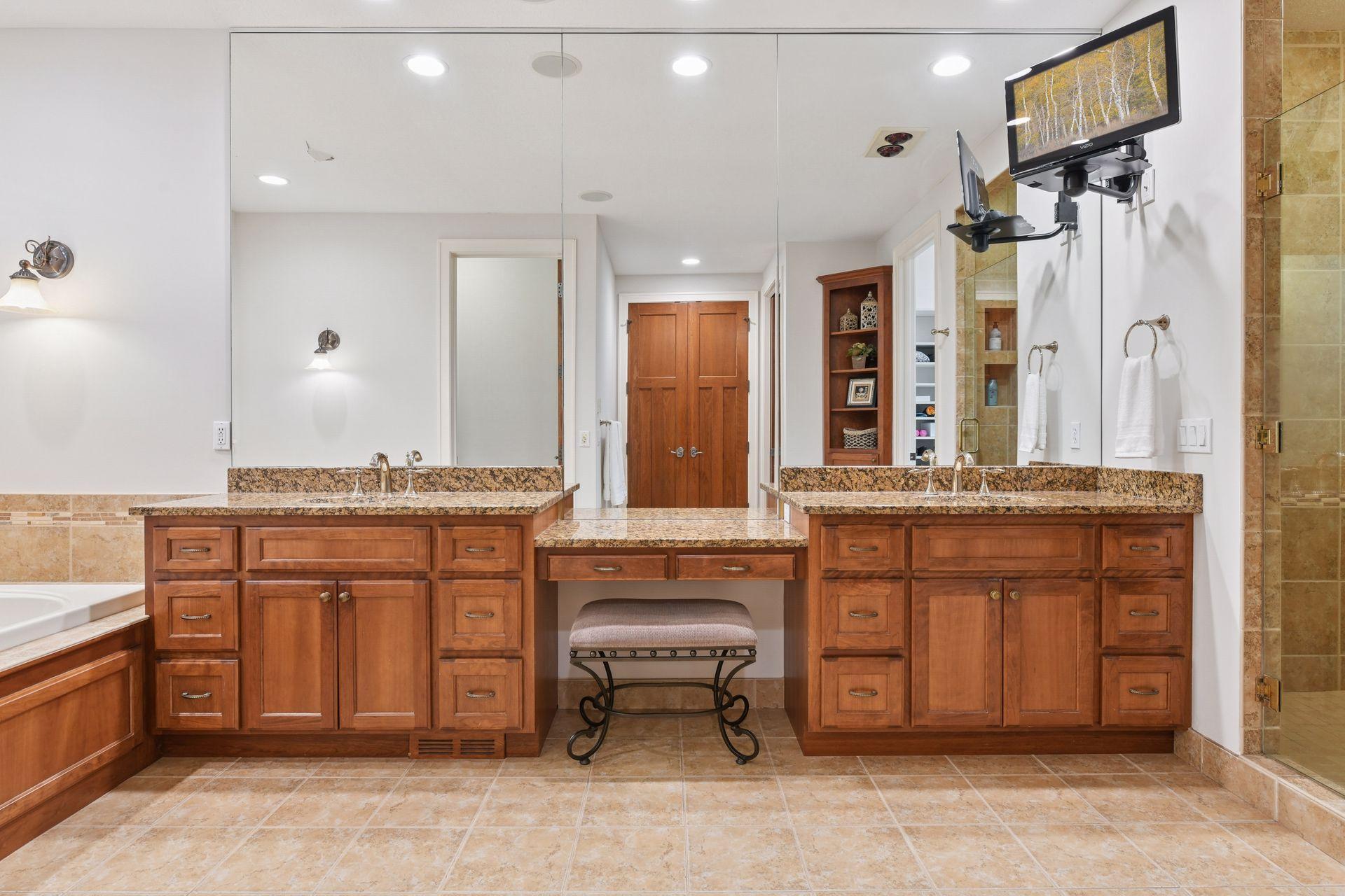 4694 Baycliffe Drive Excelsior, MN 55331 - Photo 40 of 100